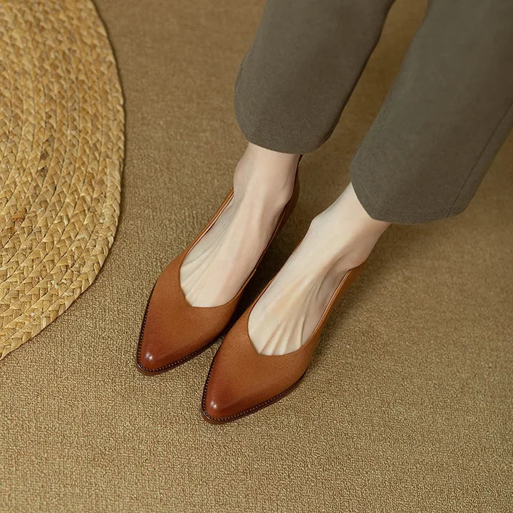 Helen Classic Pumps