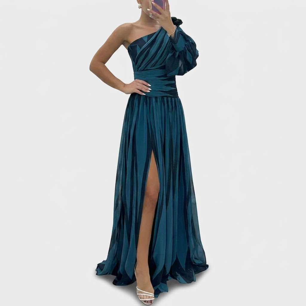 Shiloh | One-Shoulder Striped Maxi
