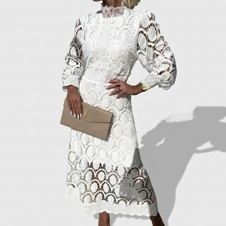 Isabelle | Romantic Lace Grace