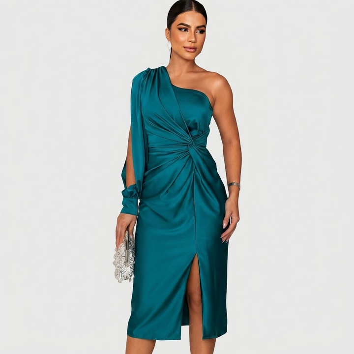 Margaux | Flowing Chic Gown